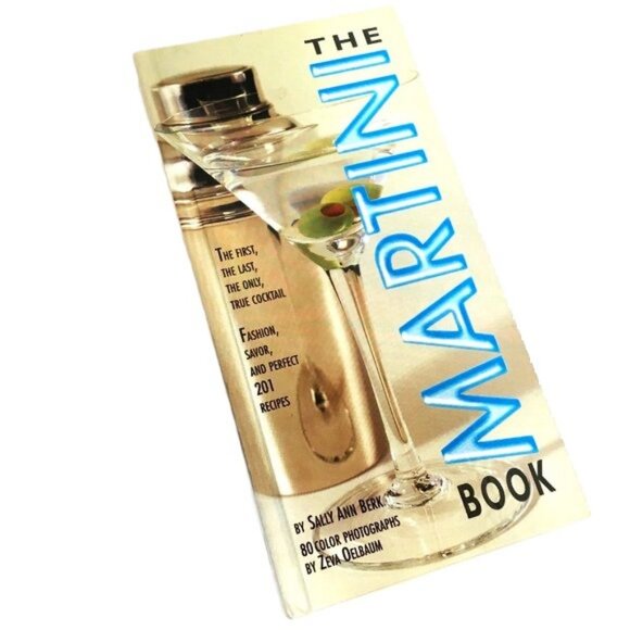The Martini Collection of Classic & Exotic Martini Recipes - Picture 1 of 15